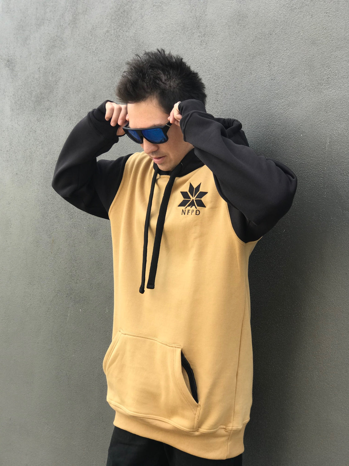 	 Ski/Snowboard Gold/Black Tall Snow Hoodie 7