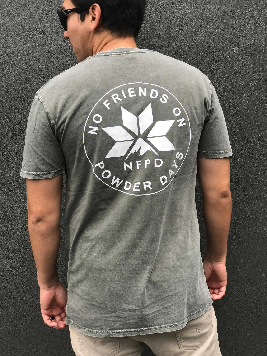 Camiseta circular de la NFPD con lavado a la piedra - Unisex