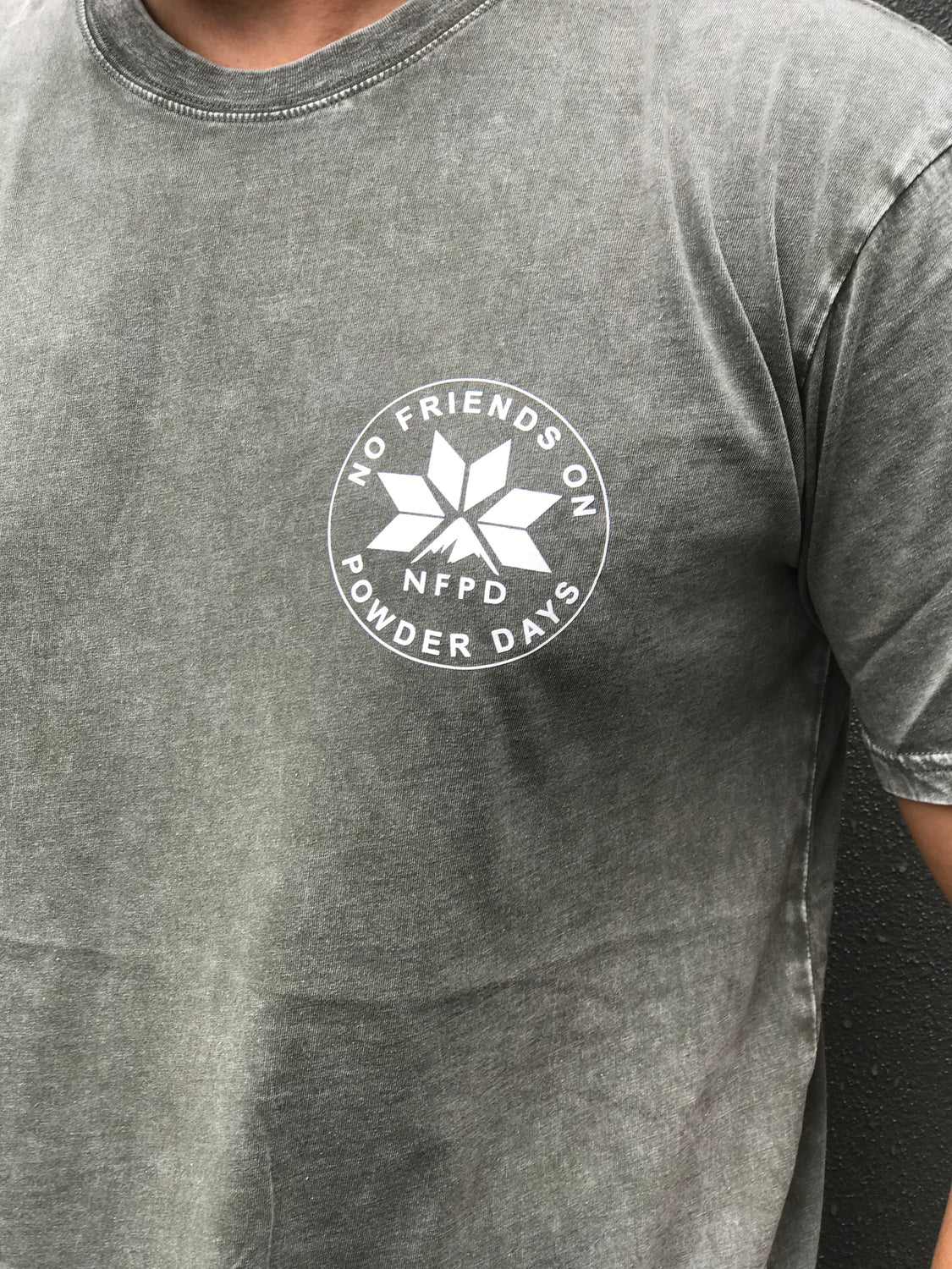 Camiseta circular de la NFPD con lavado a la piedra - Unisex