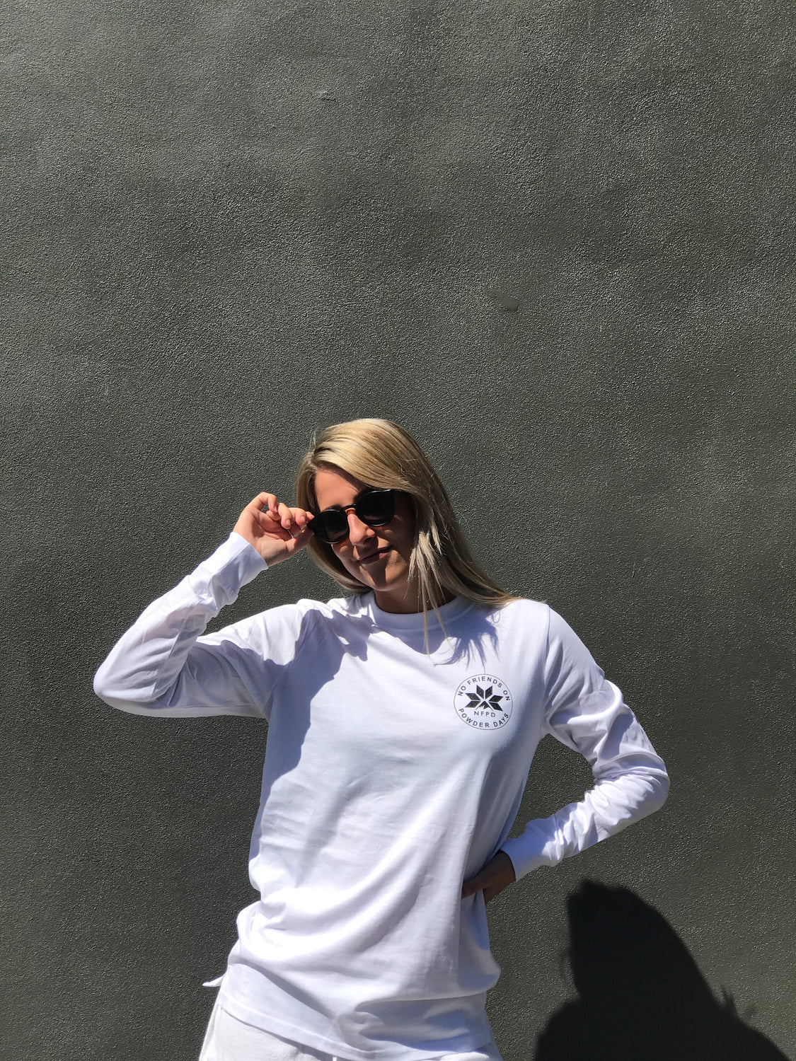 White - NFPD CIRCLE - Organic Cotton Long Sleeve-T - Unisex