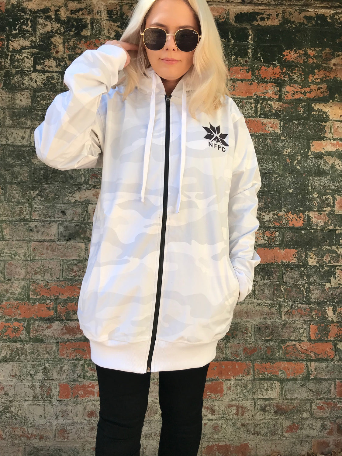 Chaqueta softshell para esquí/snowboard impermeable de 10 000 lb (talla grande), color blanco nieve y camuflaje - Unisex
