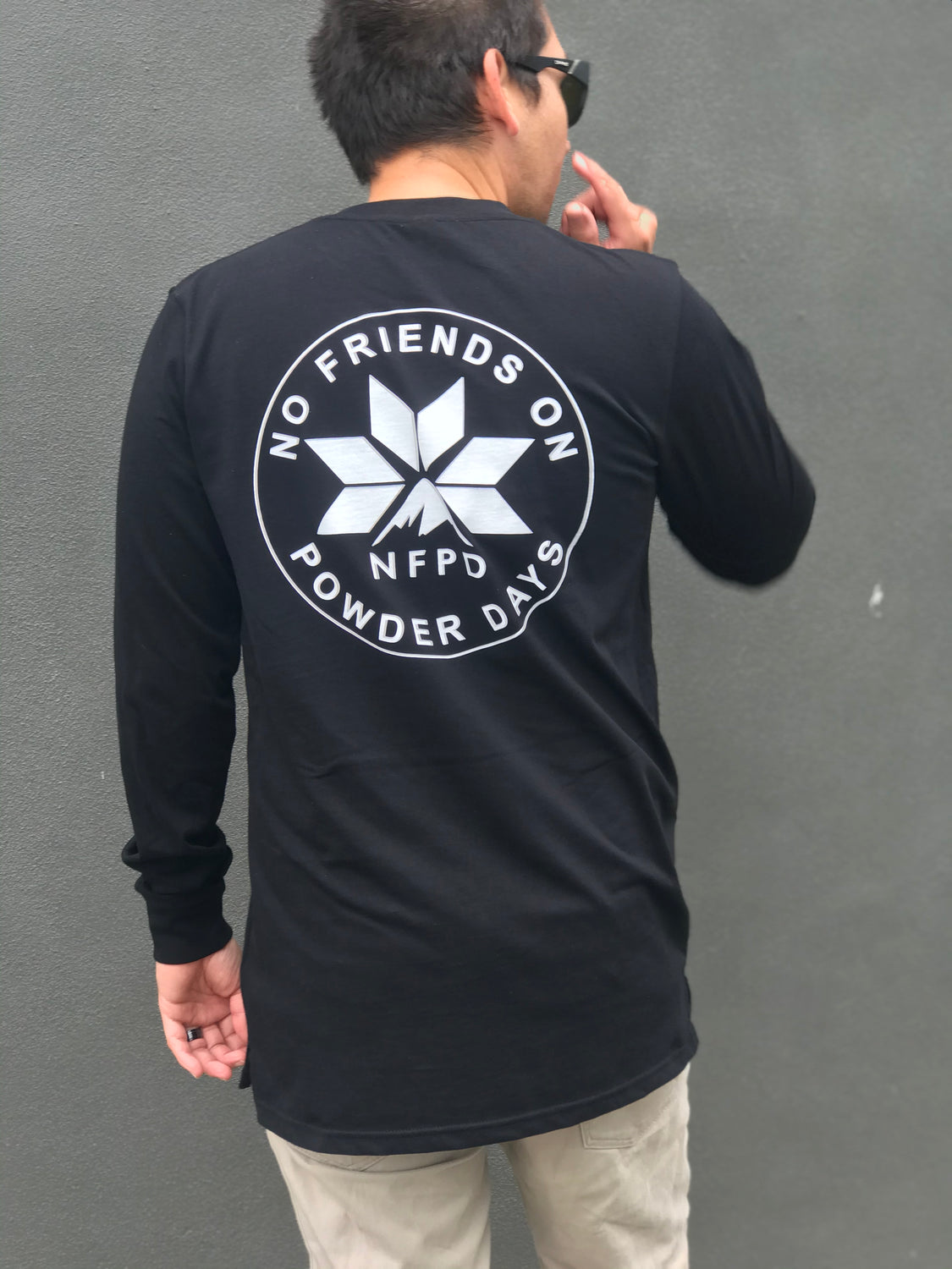 Camiseta de manga larga de algodón orgánico NFPD CIRCLE negra - Unisex