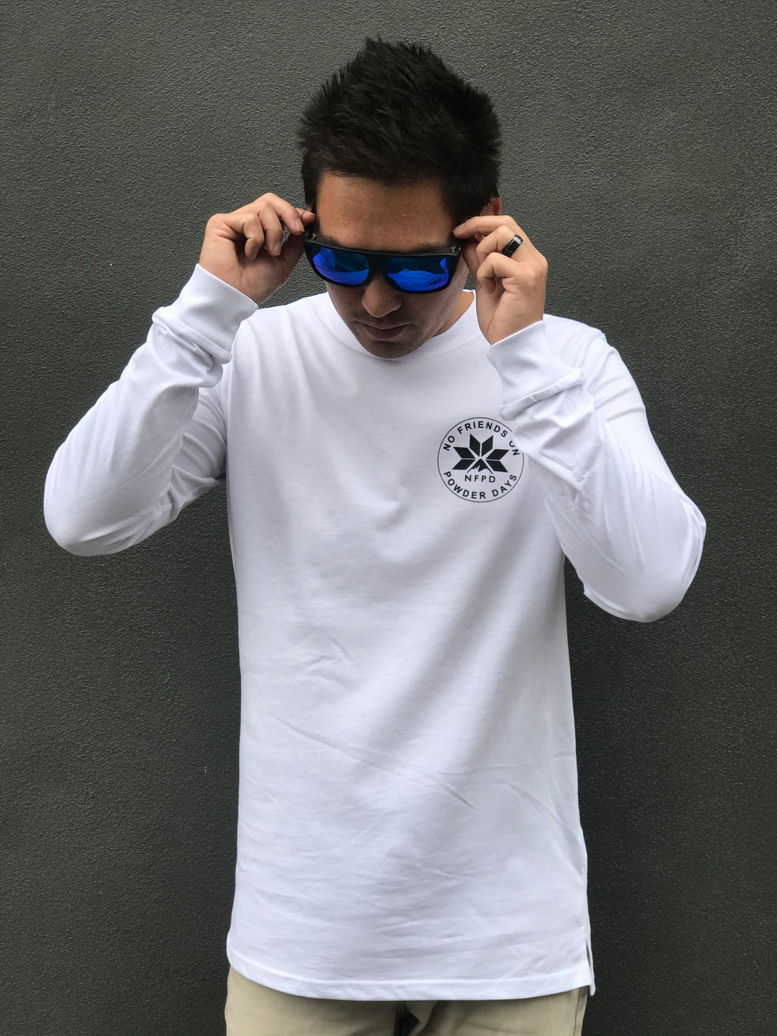 Camiseta de manga larga de algodón orgánico NFPD CIRCLE, color blanco, unisex.