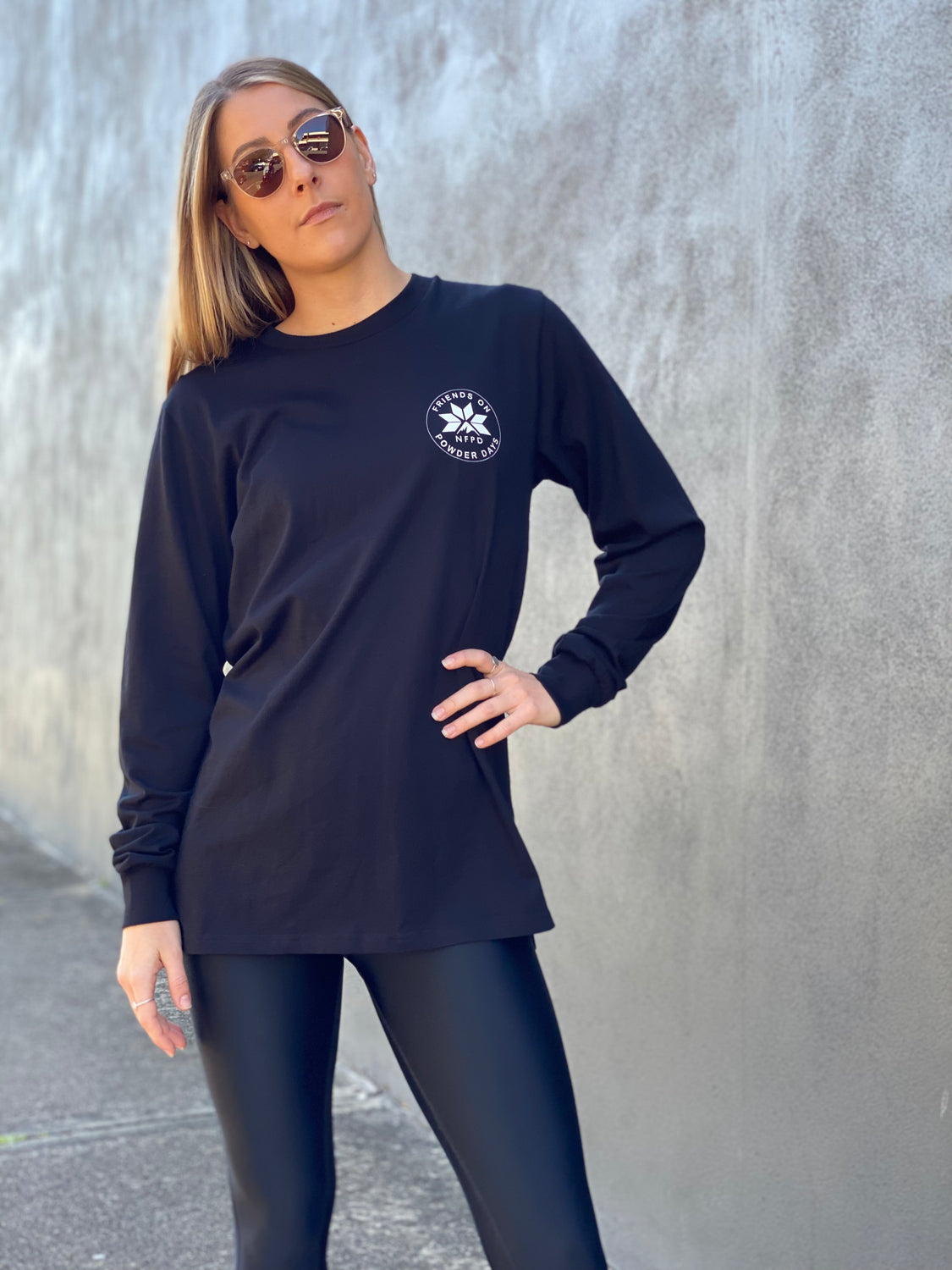 Friends On Powder Days Long Sleeve-T - Unisex