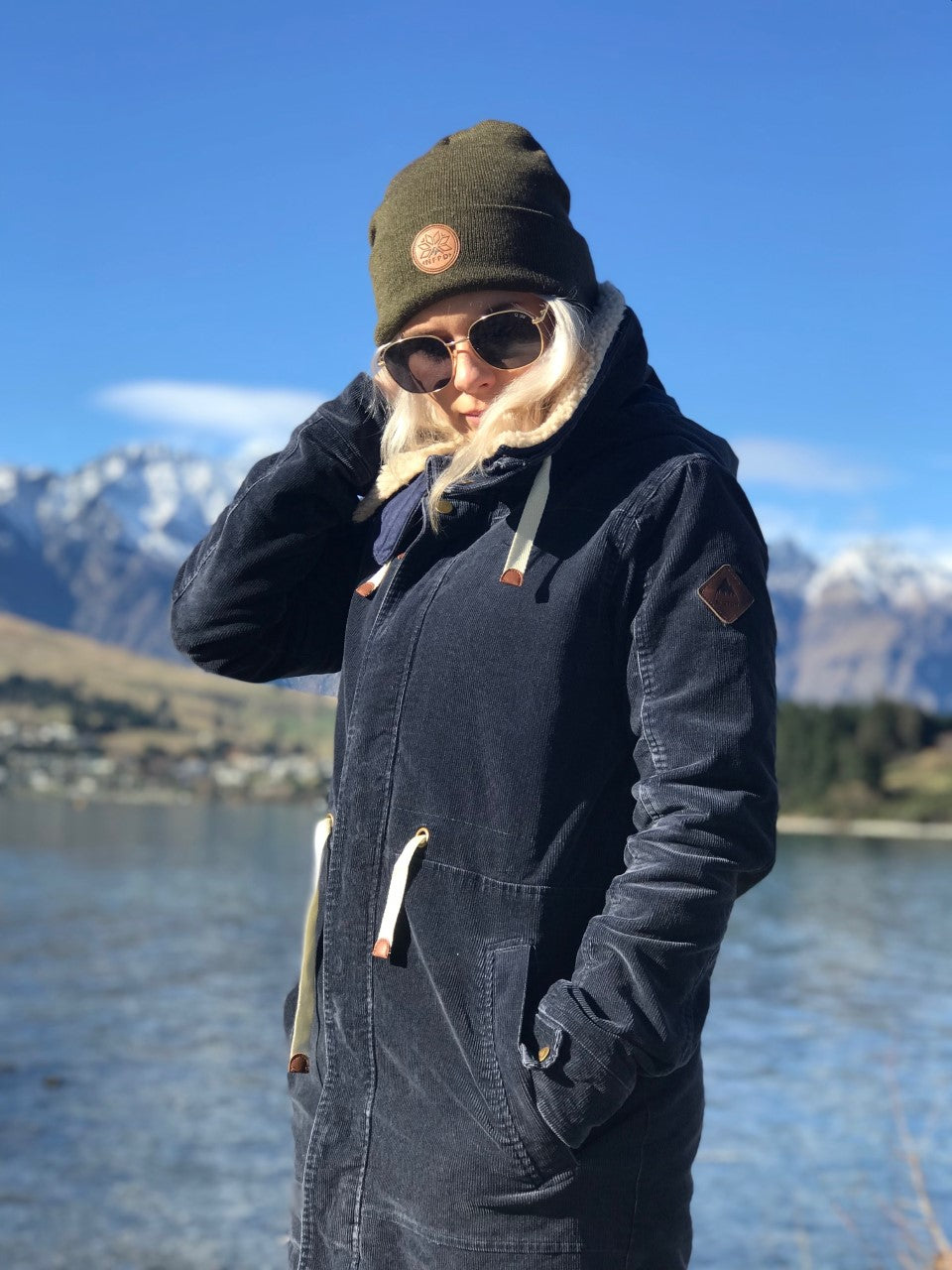 Gorro de nieve con puños