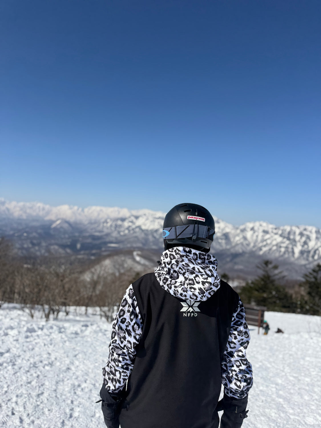 Ski Snowboard Jackets Waterproof Pullover Black Leopard NFPD Jacket - Unisex